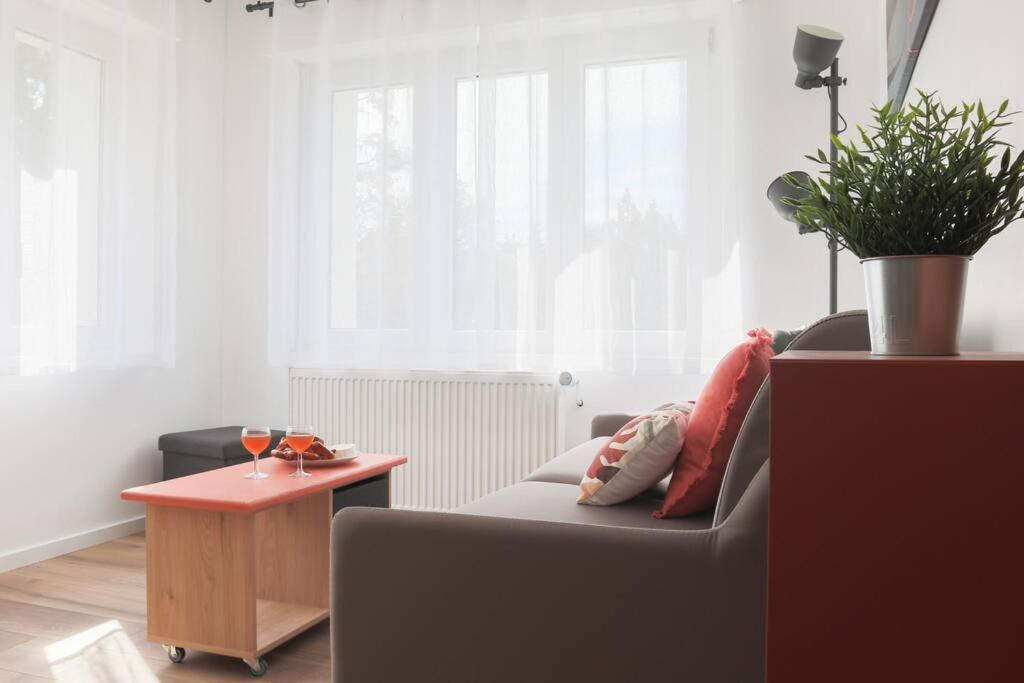 Appartement {Le Factory}, Proche Euroairport à Saint-Louis  Extérieur photo
